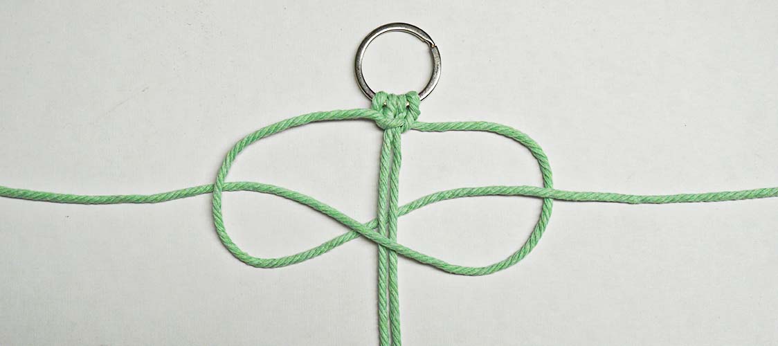 DIY Schlüsselanhänger aus Makramee - Kreuzknoten